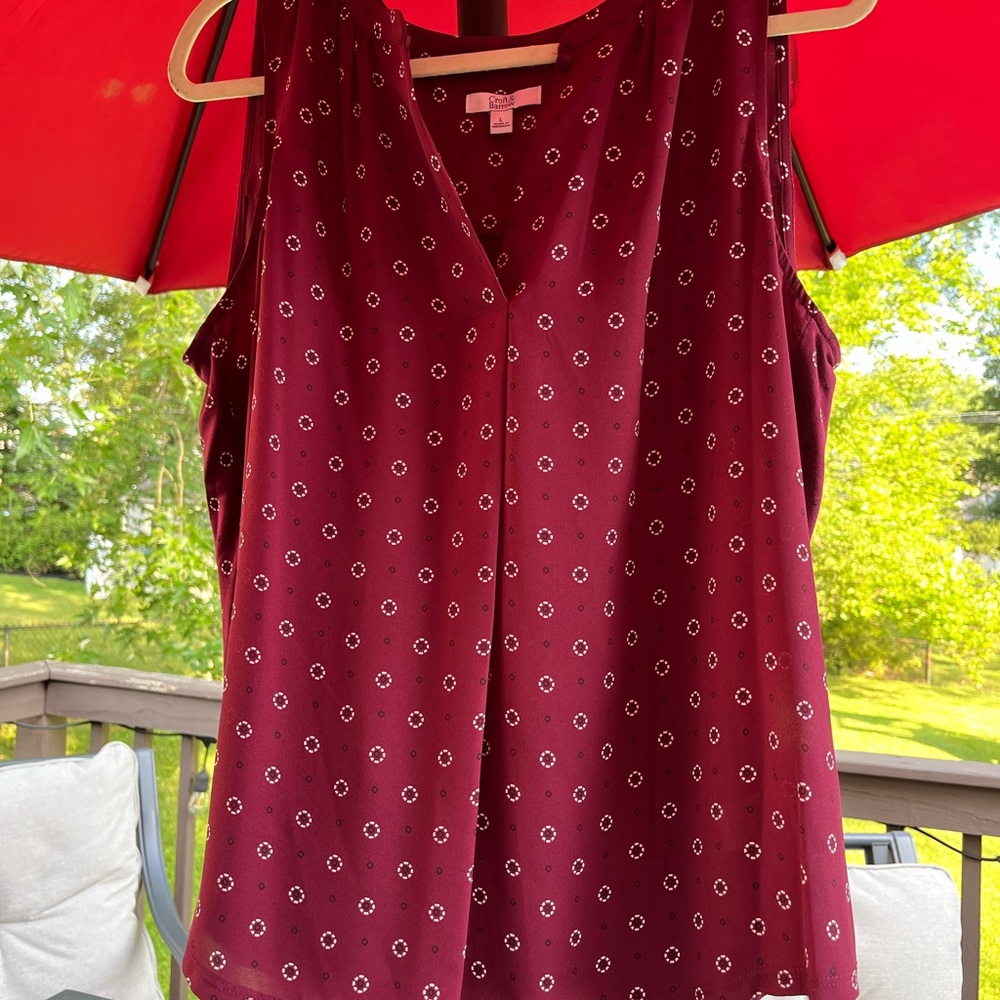 Croft and Barrow Burgundy Printed Splitneck Sleeveless Blouse